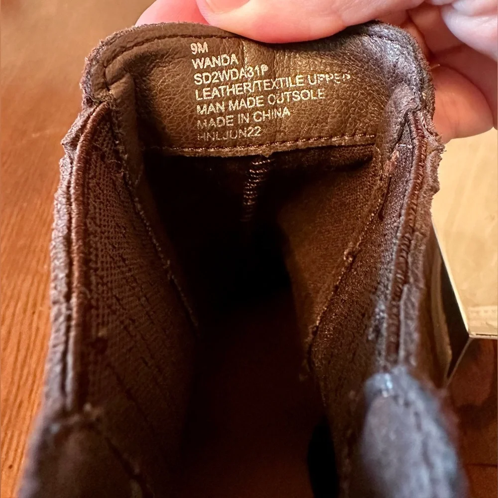NWT!🤩Splendid!❄️WANDA!⛄️Wedge Heel Ankle Bootie/dark chocolate brown/Size-9 - Picture 11 of 14